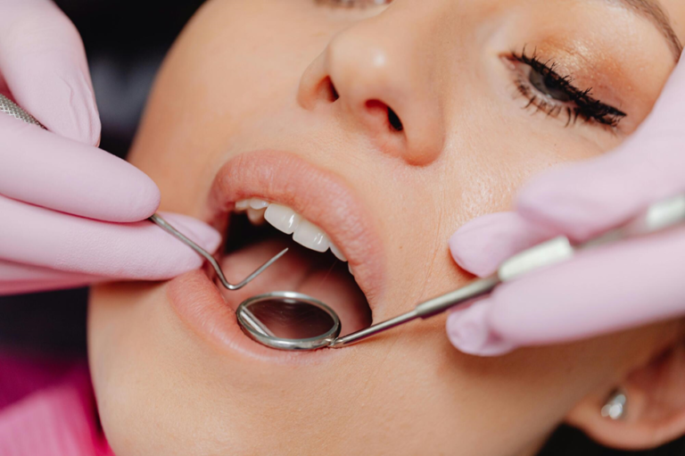 The Ultimate Guide to Tooth Replacement Options: What You Need to Know